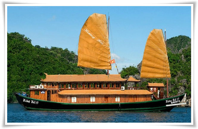 Halong Huong Hai junk cruise